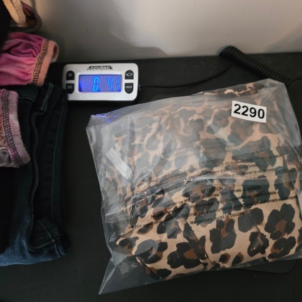 Adrienne‎ Vittadini Collection Women's Leopard Print V Neck 3/4 Sleeve Top Small - Picture 11 of 11